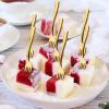 100CT Mini Gold Forks 4 Inch Small Plastic Gold Dessert Forks Disposable Heavy Duty Tiny Forks for Appetizers Tasting, Cocktail Hors D’oeuvres, Charcuterie Board, Wedding Reception(Mini Gold Forks – 100 Ct)